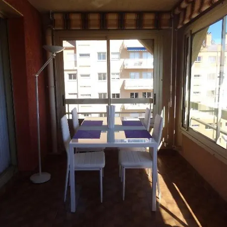A Avec Parking, Veranda Et Cuisine Equipee - Fr-1-335-177 Apartment Hyeres